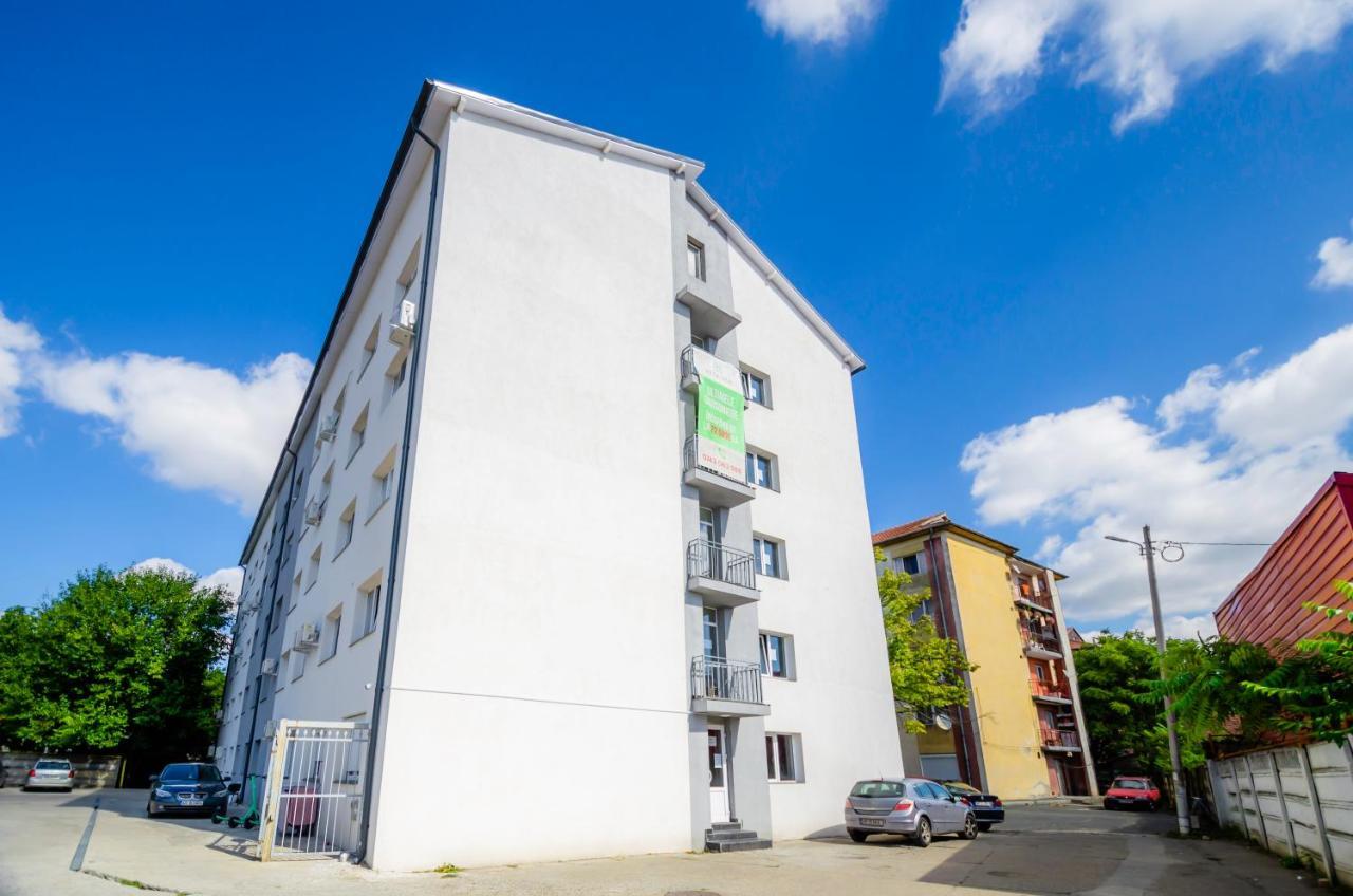 אראד Apartament Cu O Camera מראה חיצוני תמונה